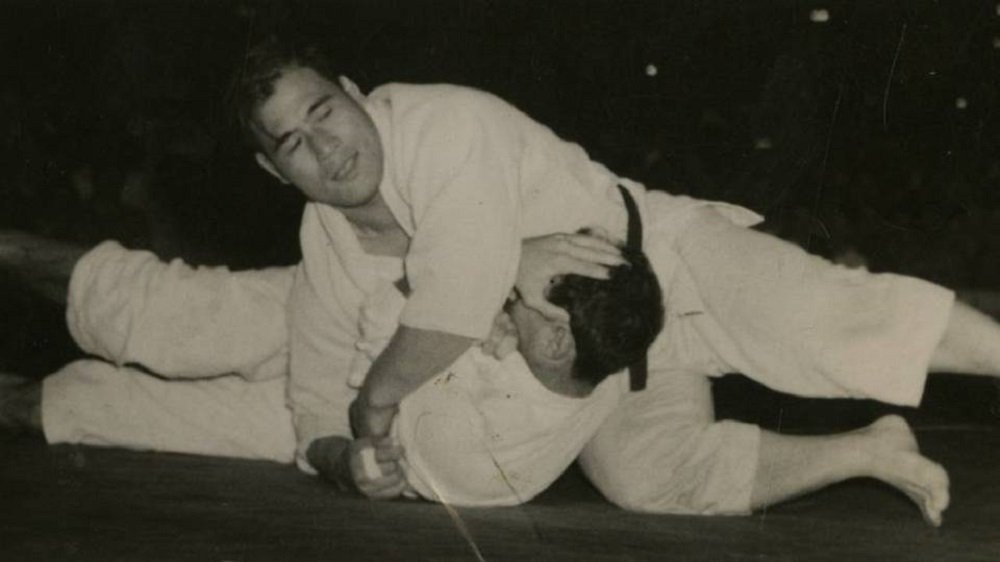 Болевой прием Кимура в борьбе - картинка 2