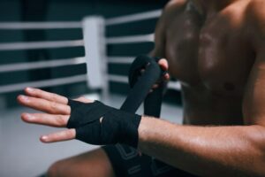 Царукян прошёл взвешивание и готов к главному бою UFC 317