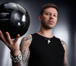 BetBoom Премиум выпустил ювелирную коллекцию к старту чемпионата мира по футболу — её лицом стал Фёдор Смолов